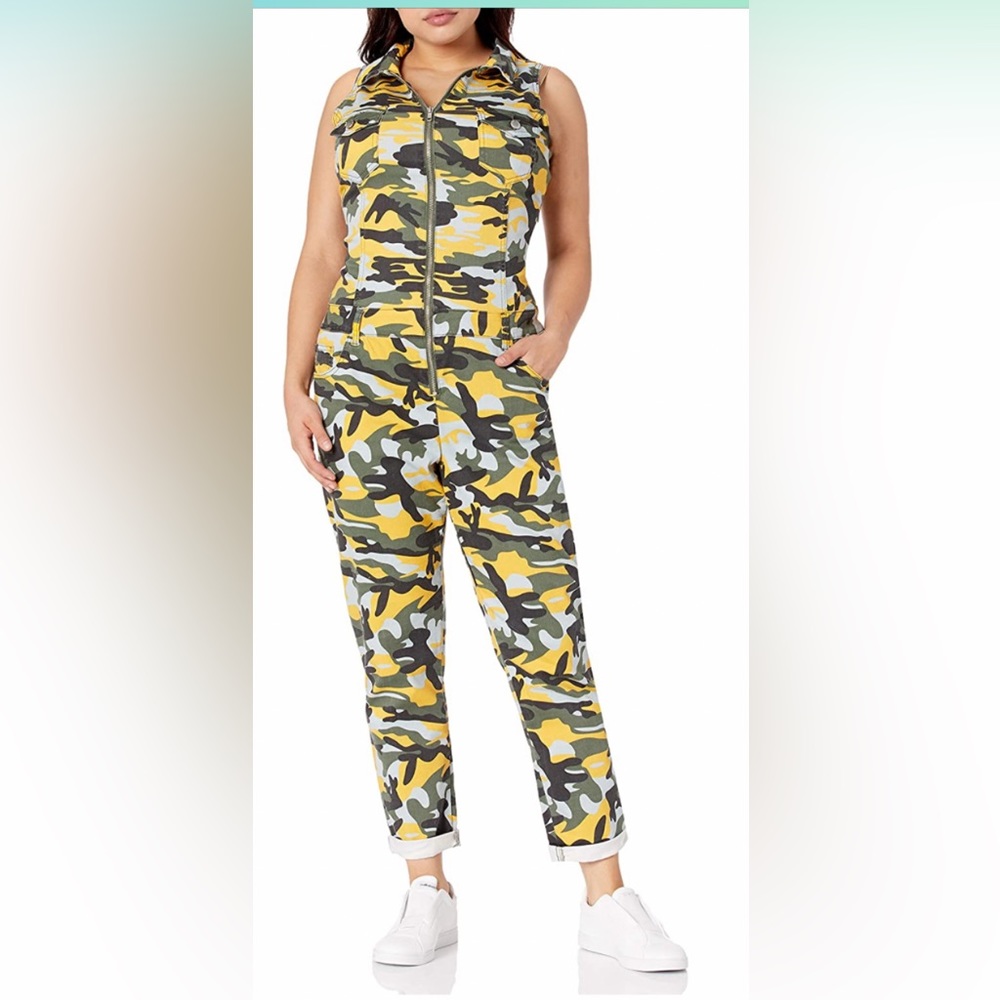 V.I.P. JEANS, Color is Millitant Camo, Size 24Plus,Runs Small fits like 18Plus